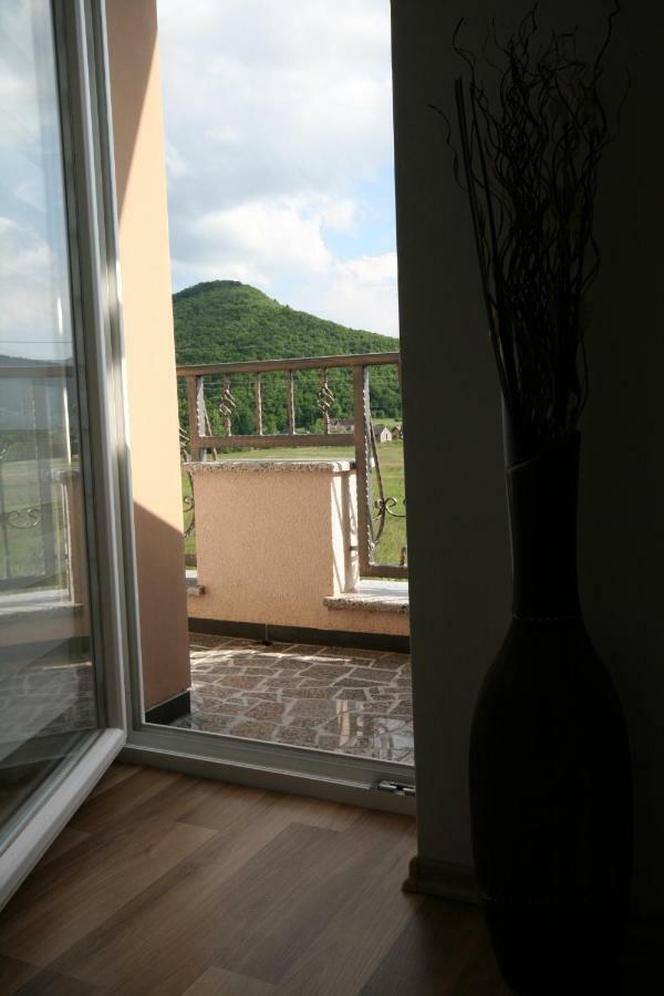Holiday House Leona Otočac Exteriér fotografie